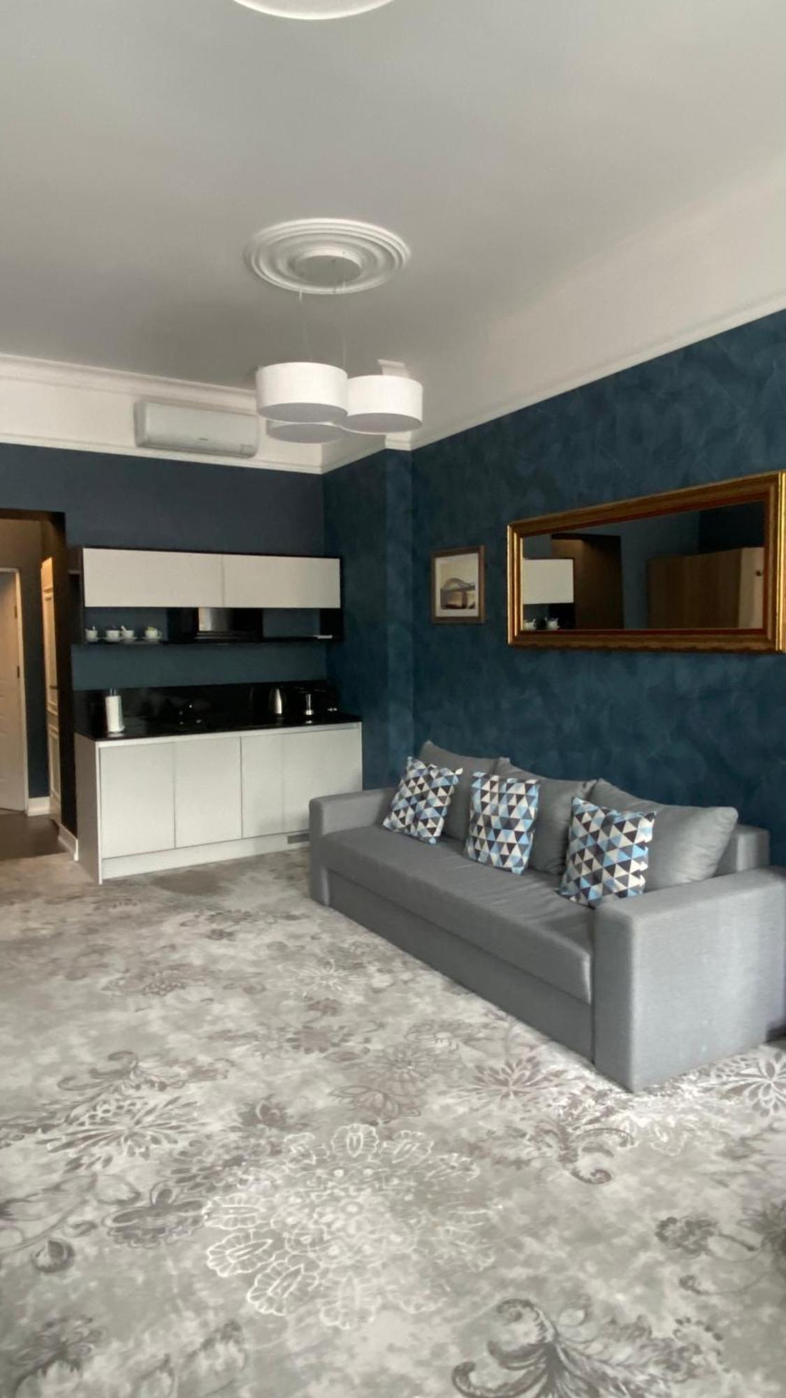 Vinfort Aparthotel Krakow Ngoại thất bức ảnh