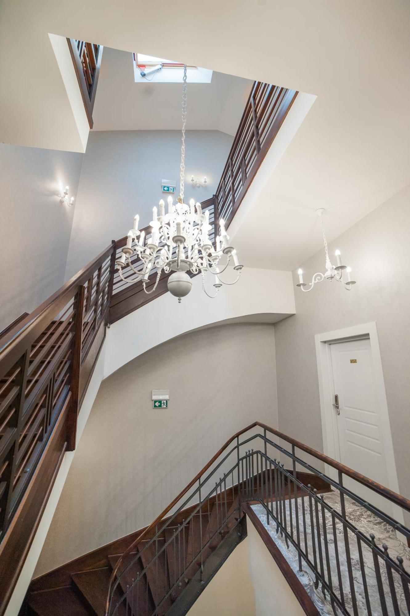 Vinfort Aparthotel Krakow Ngoại thất bức ảnh